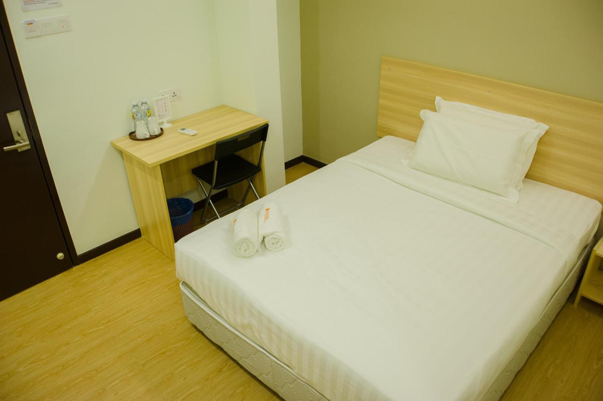 1Orange Hotel Sri Petaling Kuala Lumpur Room photo