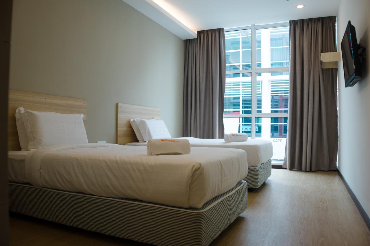 1Orange Hotel Sri Petaling Kuala Lumpur Exterior photo