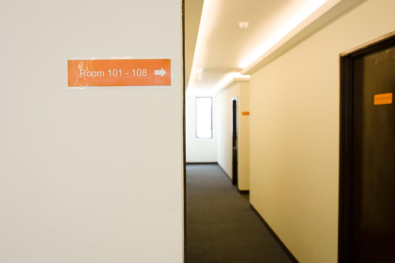 1Orange Hotel Sri Petaling Kuala Lumpur Exterior photo